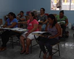 Capacitación comunidad Cañas, proyecto Fortalecimento capacidades psicosociales y gerenciales, Cañas, Guanacaste 2016