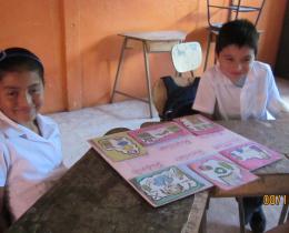 Taller en la escuela Los Llanos, proyecto Manejo Integral de Residuos Sólidos.